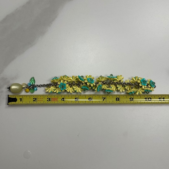 DANNY POLLAK - Playful Floral Bracelet in Yellow and Deep Turquoise Blue - Picture 13 of 13
